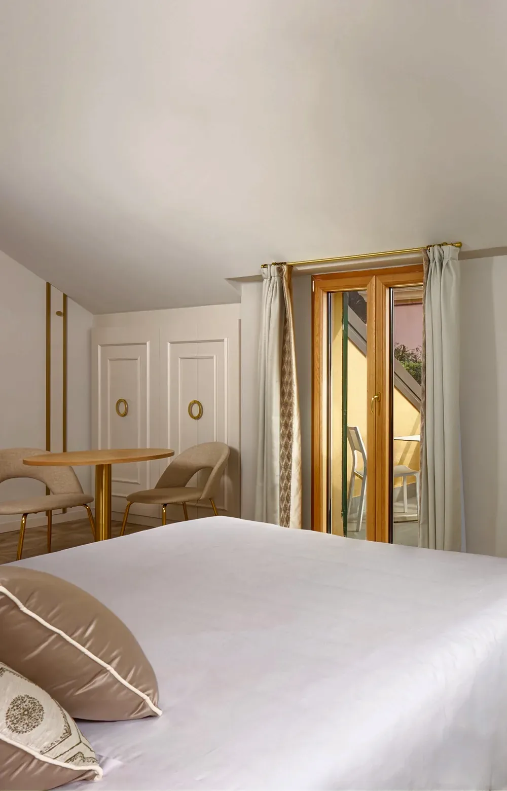 Standard-Doppelzimmer mit Meerblick und Balkon im Hotel